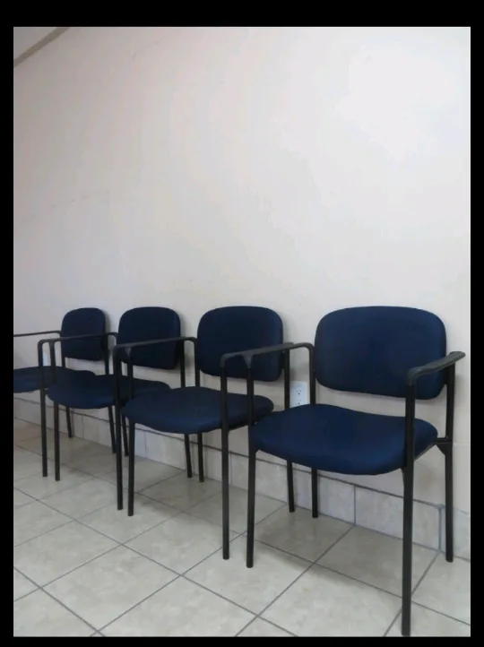 Set of 4 Stacking Chairs