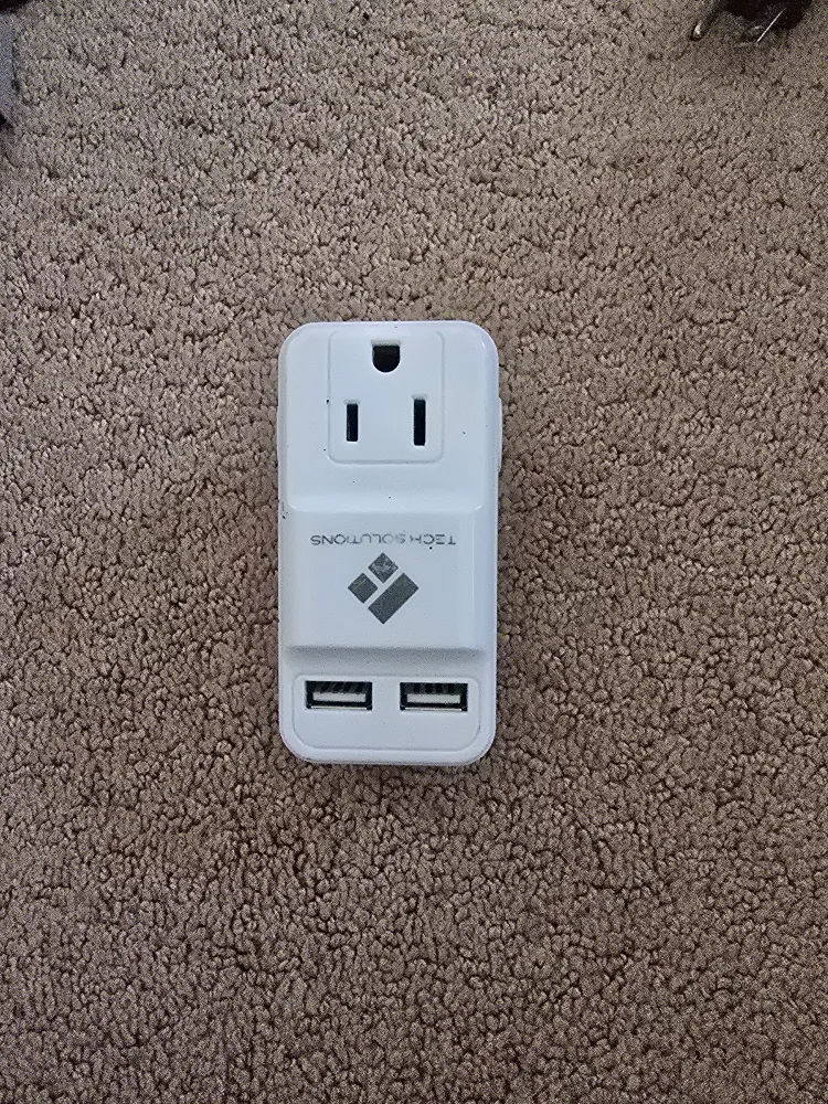 Tech Solutions USB Wall Charger thumbnail