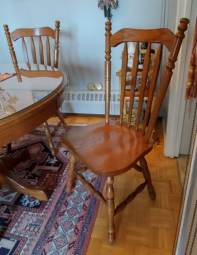 Vintage Oak expandable Dining Table with 4 Chairs image indicator(4)