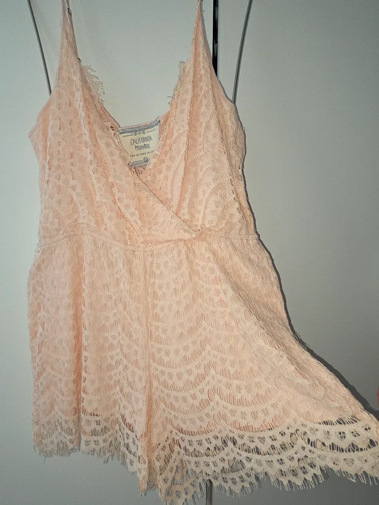 Lace Romper image indicator(2)
