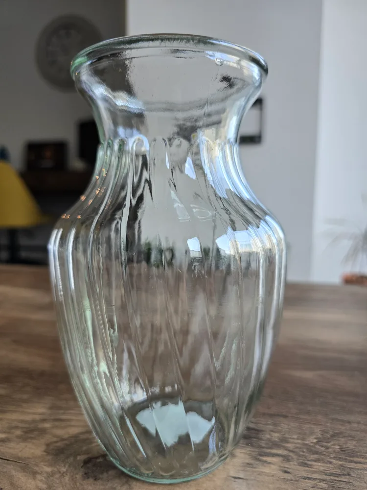 Clear Glass Vase thumbnail