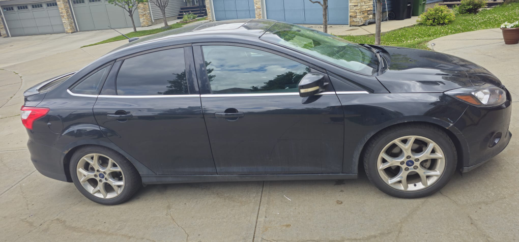 Ford Focus - Black - photo 4