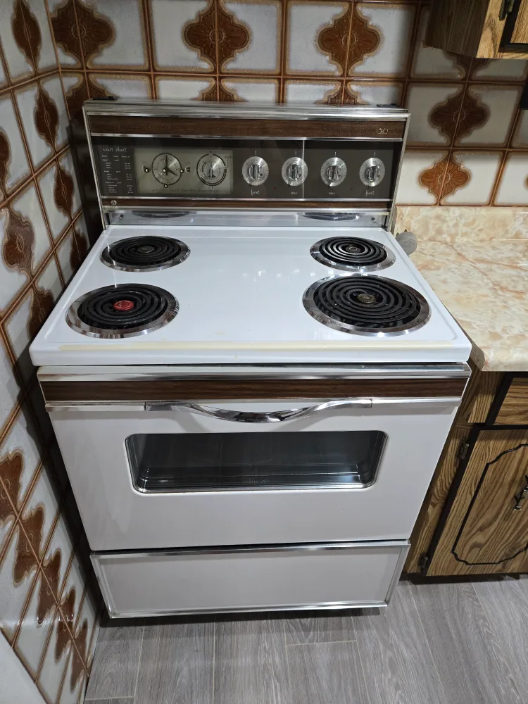 Vintage Electric Range Oven thumbnail