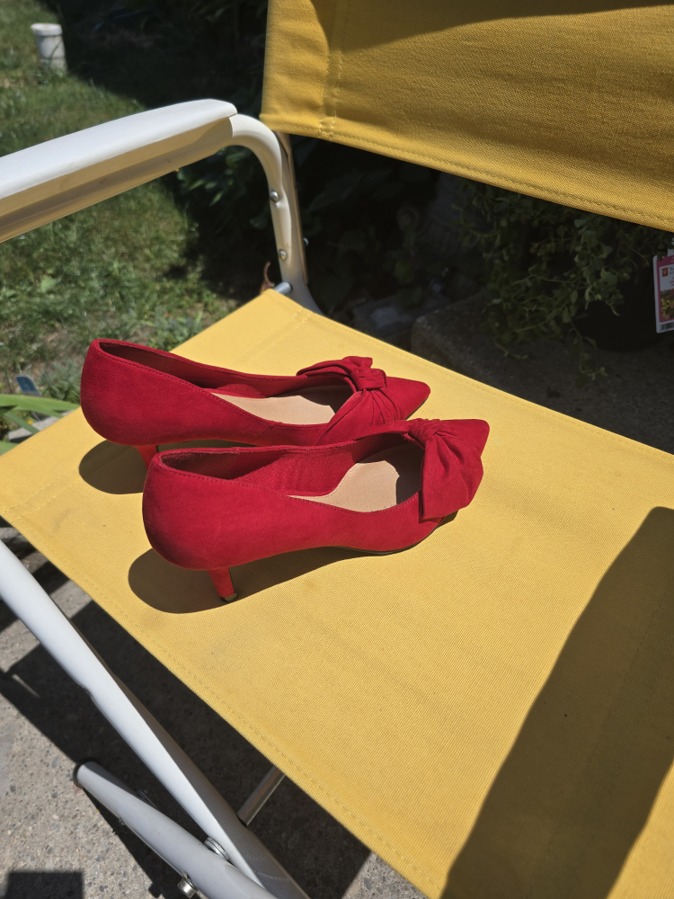 Christian Siriano Red Bow Flats Size 8