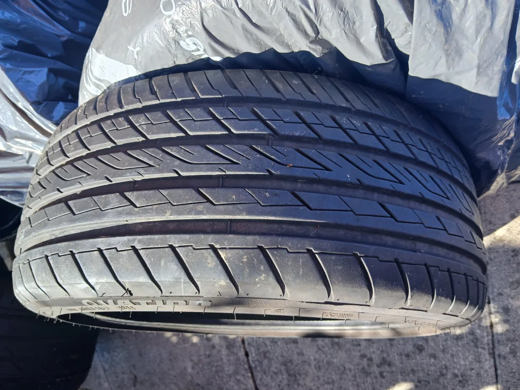 Ovation VI-388 Tire - 225/40R18 image indicator(4)