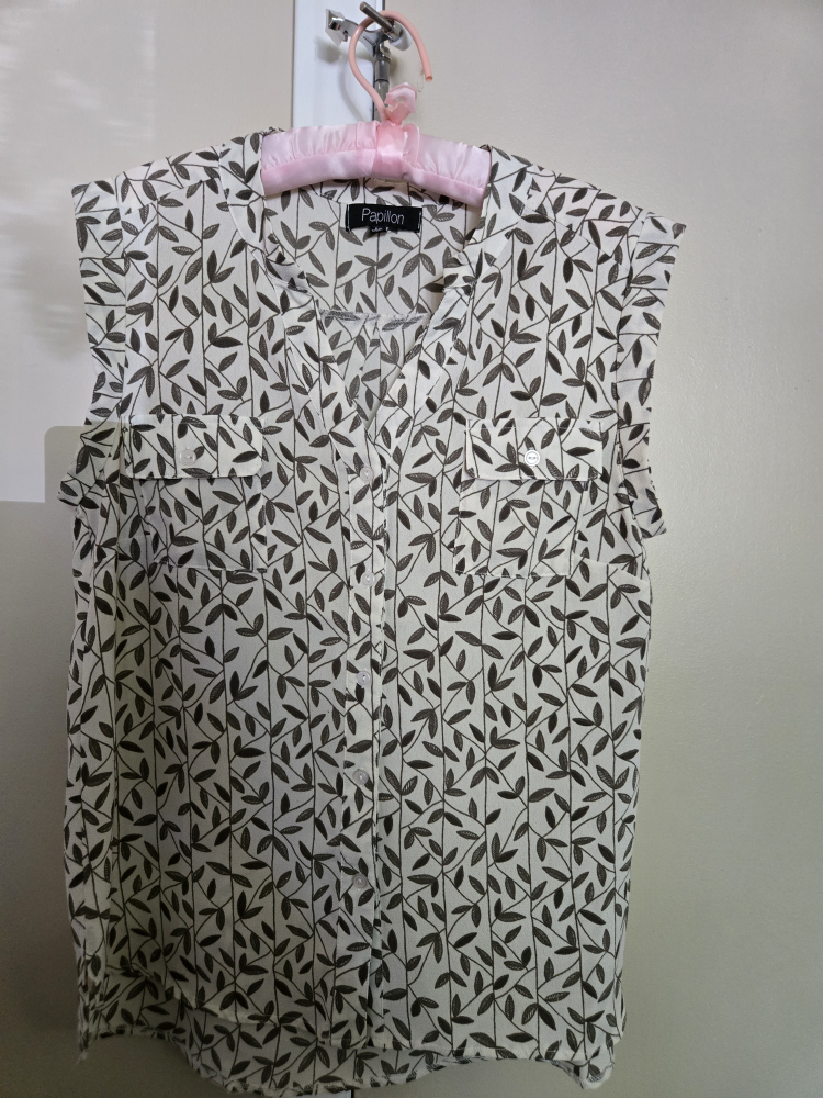 Assorted Women's Summer Blouses - photo 3