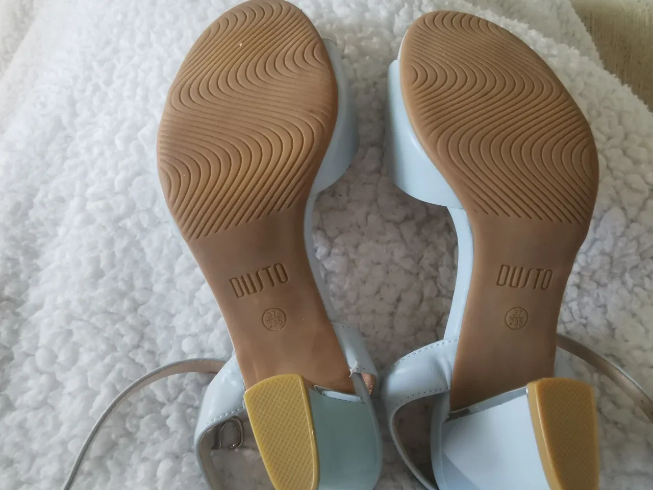 DUSTO Blue Heels - Size 37 image indicator(2)