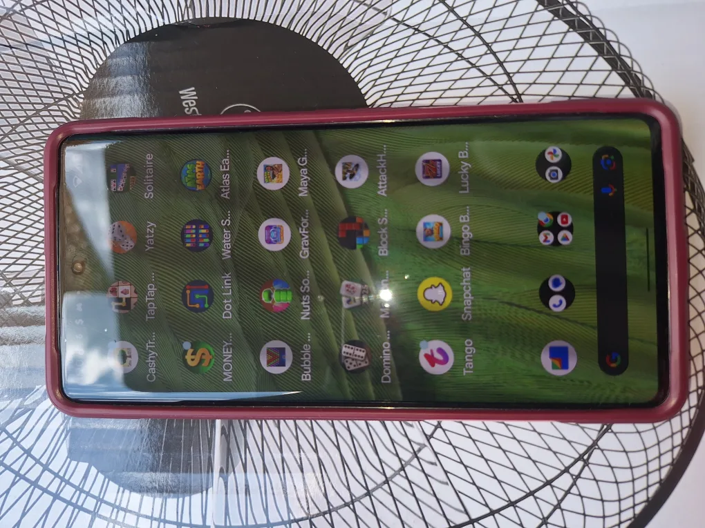 Google Pixel 7 Pro Phone Case - Pink & Burgundy thumbnail
