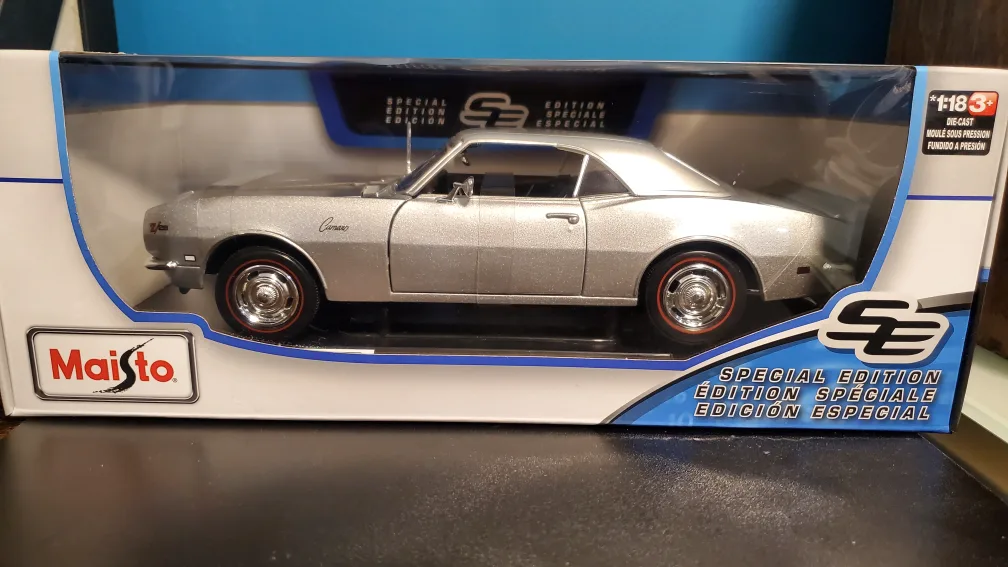 Maisto 1968 Chevrolet Camaro image indicator(2)