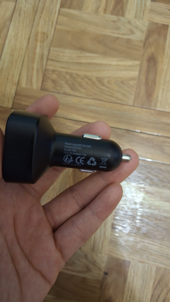 Car Charger with FM Transmitter - photo 3