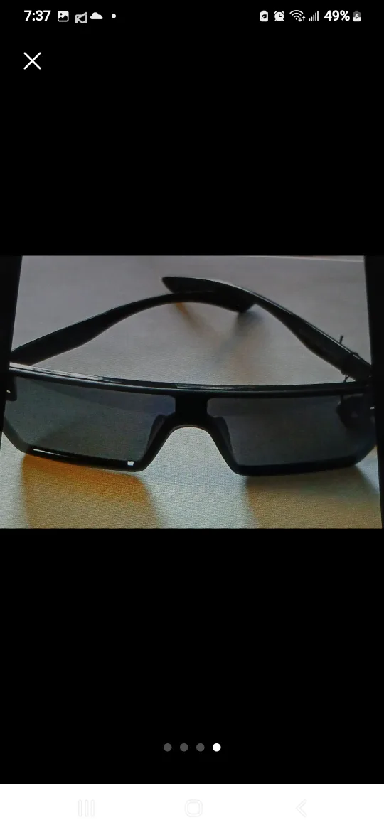 VANLINKER BLACK SUNNIES - NEW IN BOX image indicator(3)