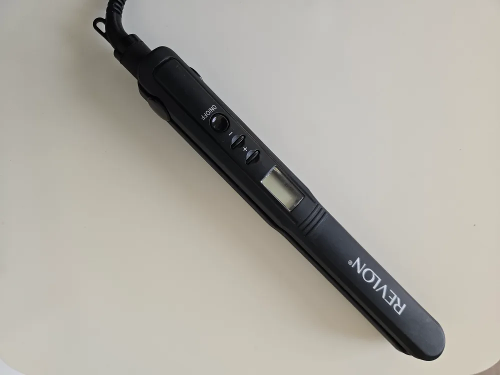 Revlon Hair Straightener thumbnail