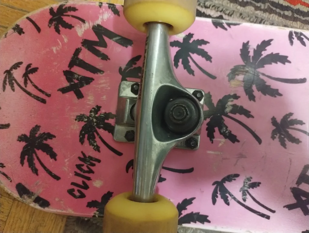 ATM Skateboard, matching wheels and darkStar trucks image indicator(7)