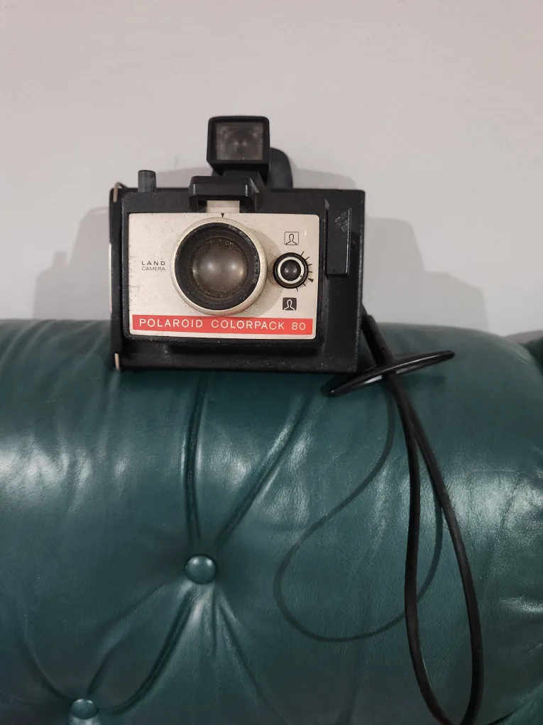 Polaroid Colorpack 80 Land Camera thumbnail