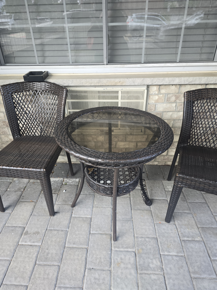 Wicker Patio Chairs and Table - photo 3