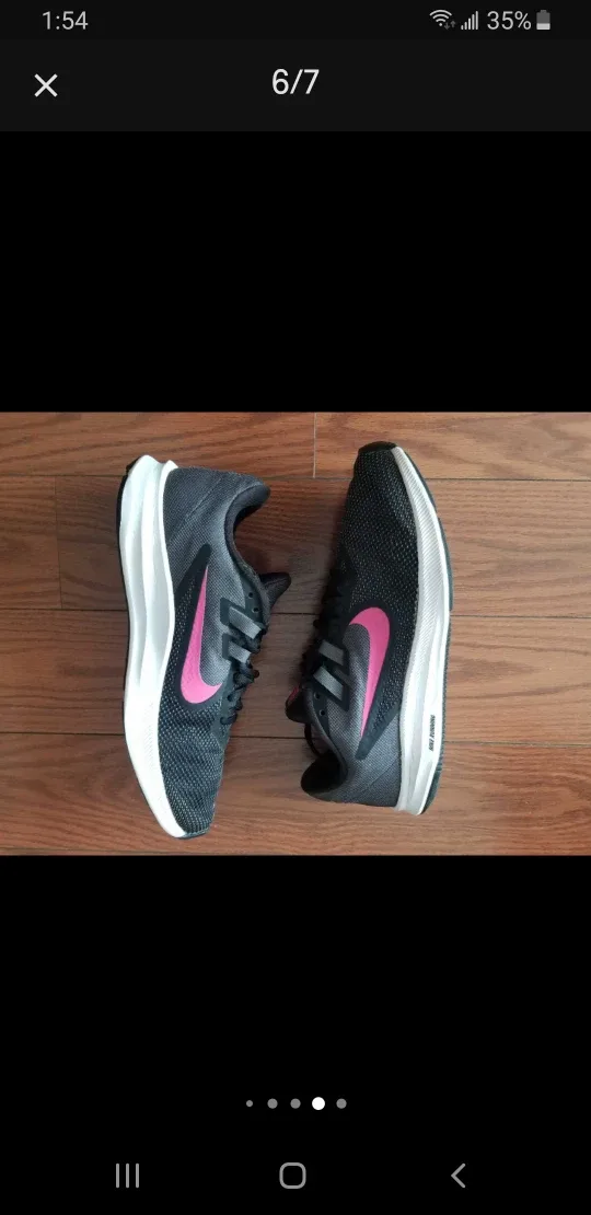 Nike Women's Shoes Size 7.5 image indicator(7)