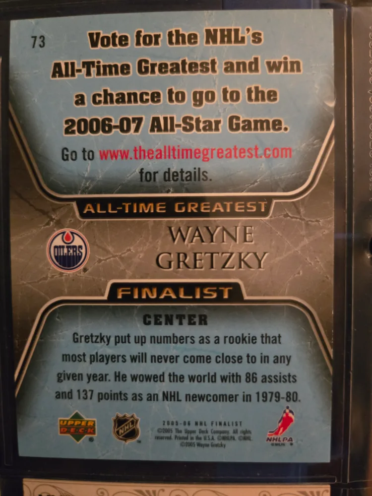 Wayne Gretzky Upper Deck Rookie Card image indicator(2)