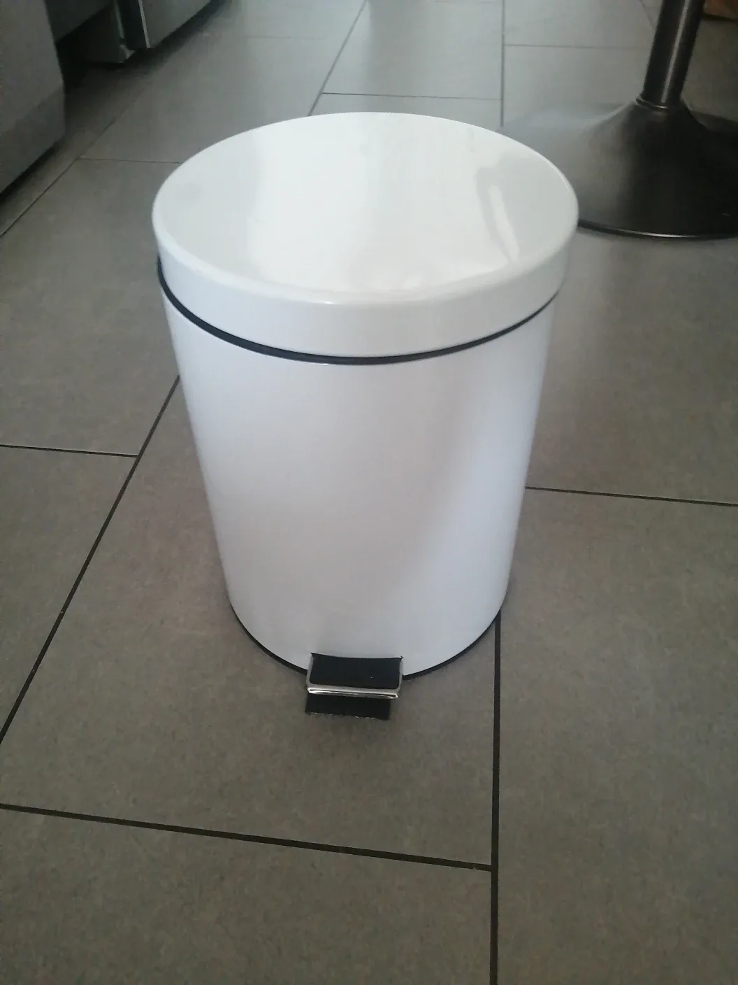 White Pedal Trash Can thumbnail
