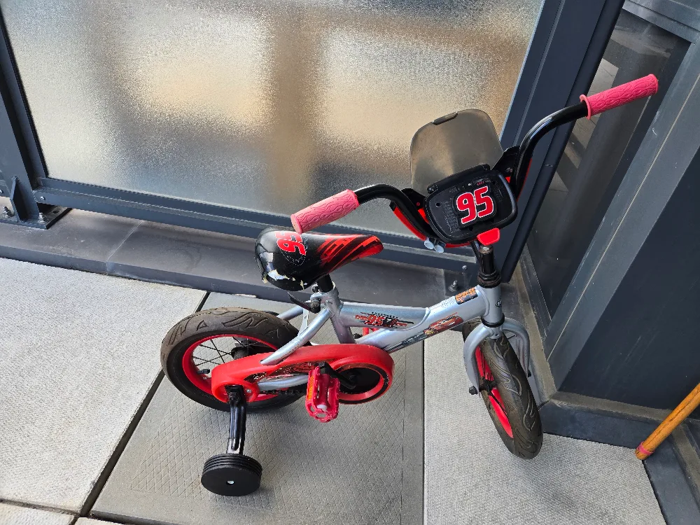 Disney Pixar Cars Kids' Bike thumbnail