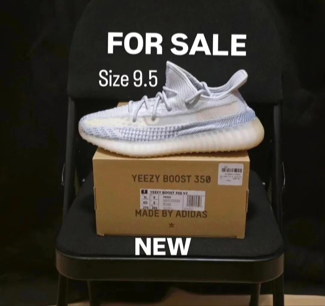 Adidas Yeezy 350 V2 Cloud White Non-Reflective size 9.5 thumbnail