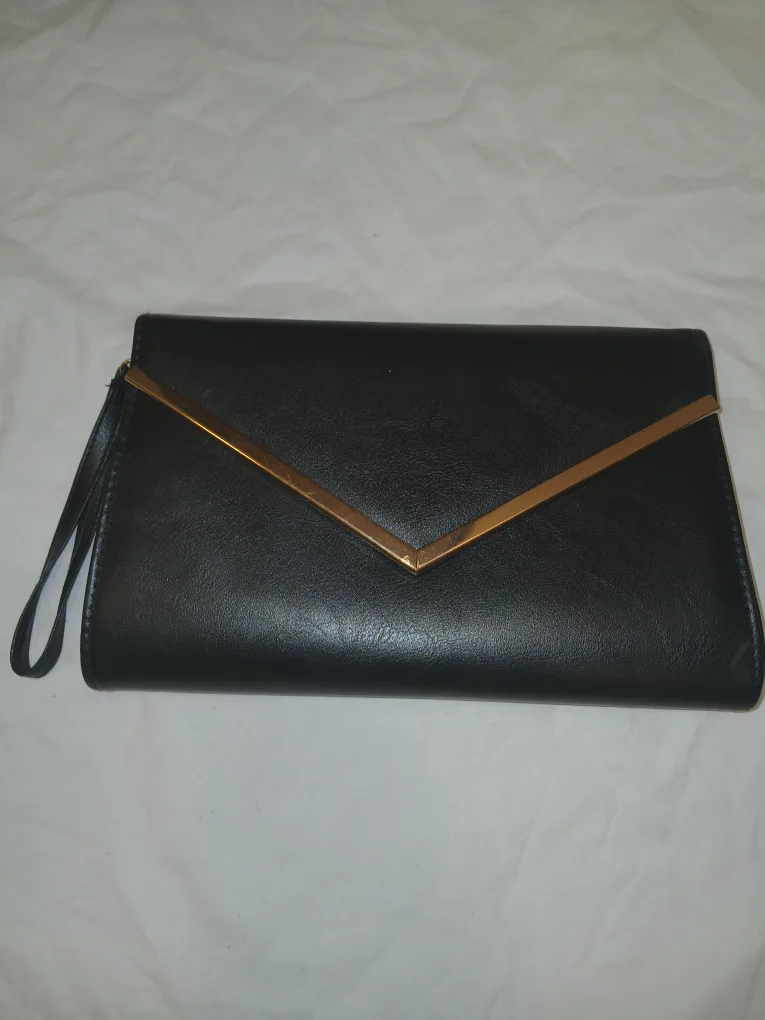 Ardene Black Clutch thumbnail