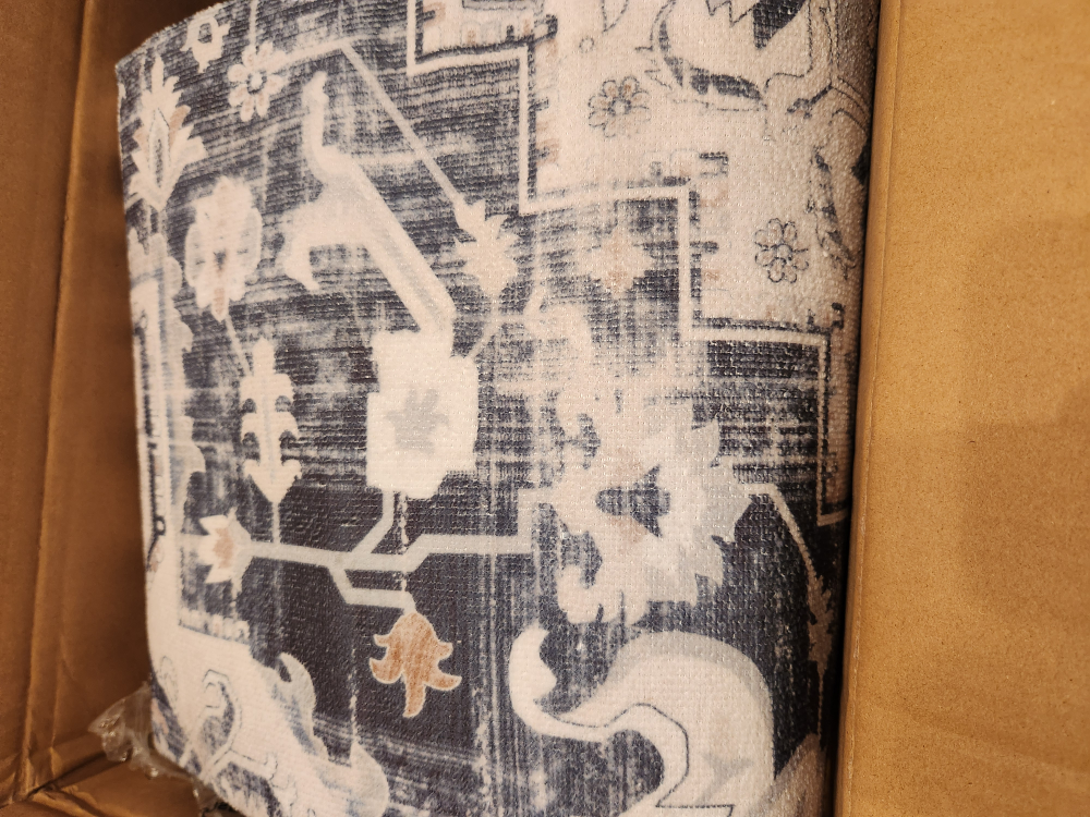 New 6×4 Washable Area Rug - photo 3