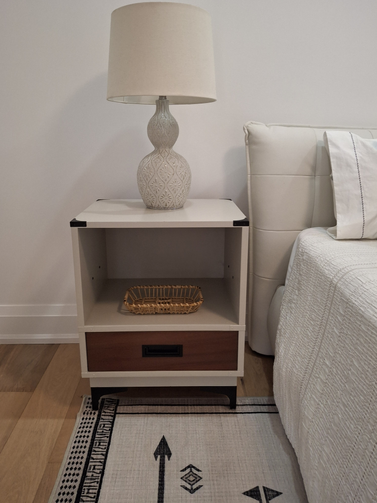 Nightstand ( set of 2 )