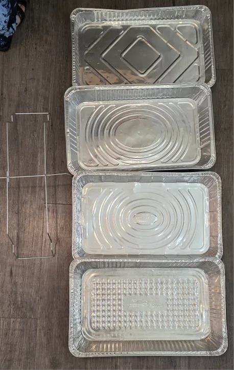 4 Aluminum Foil Pans + Roasting Rack thumbnail