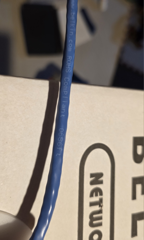 Belkin Network Cable - 686ft Blue - photo 2