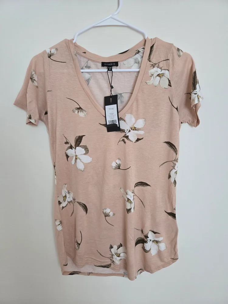 Dynamite Floral V-Neck Tee - Size XS thumbnail