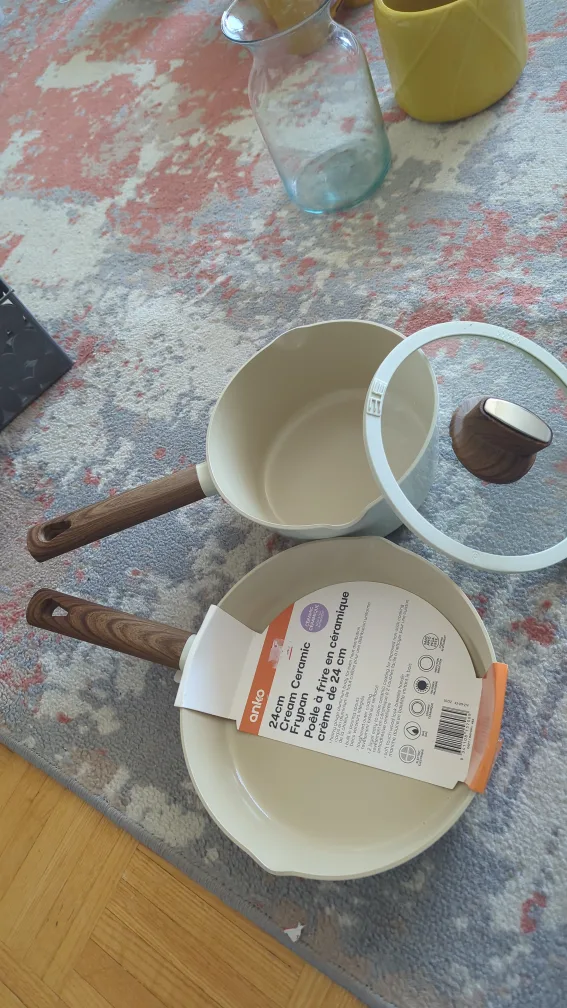 New Anko 24cm Cream Ceramic Frypan & Saucepan with Lid 🥕 thumbnail