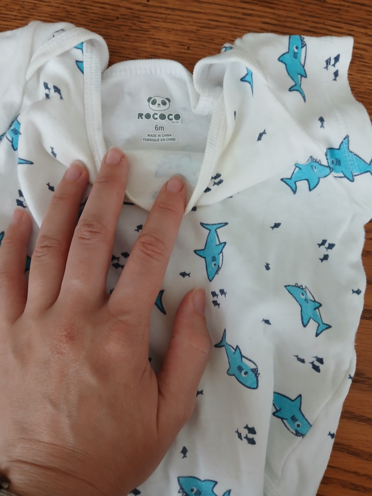 Rococo Baby Shark Onesie - 6M - photo 3