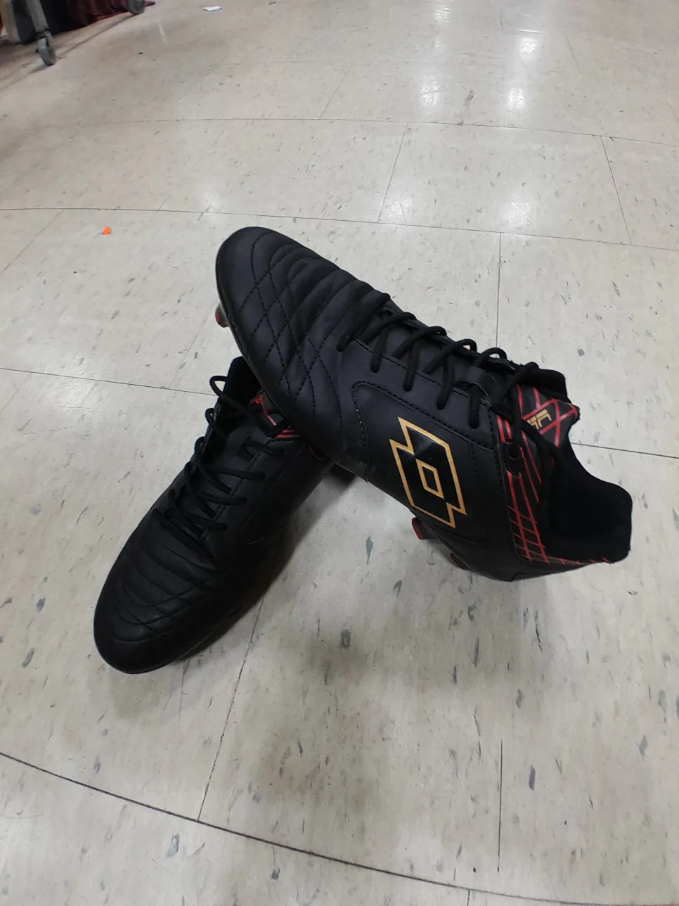 Lotto Black Soccer Cleats Size 9 thumbnail