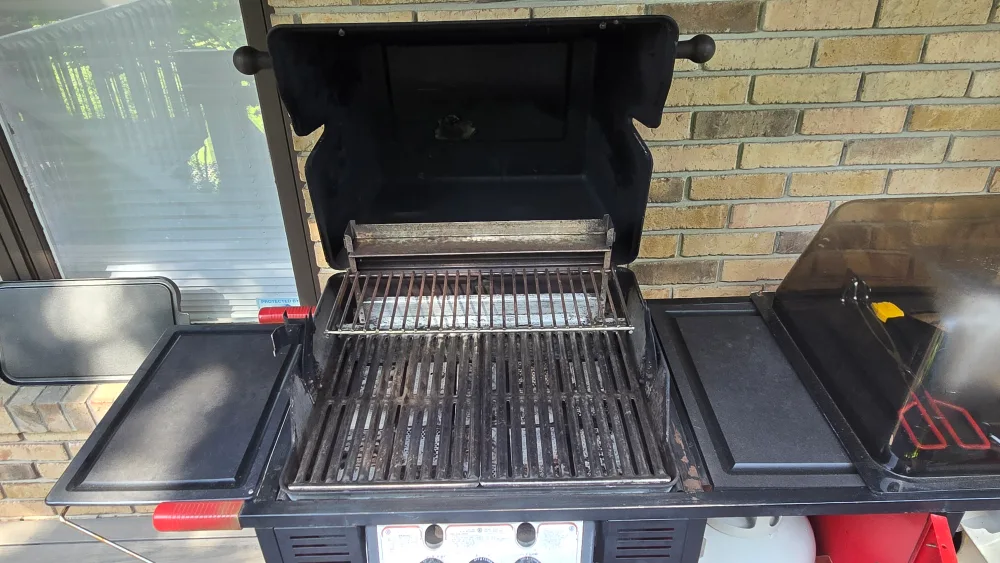 Ducane Gas Grill with Storage image indicator(4)