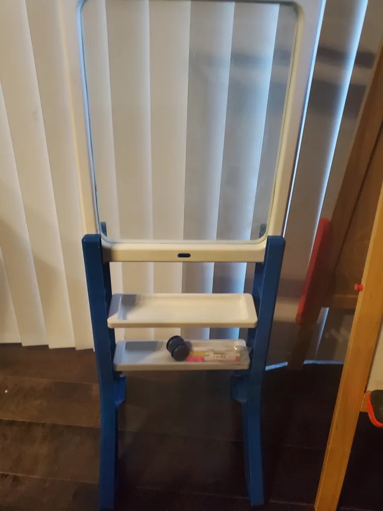 Light Up Kids Easel thumbnail