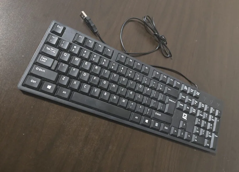 Black Computer Keyboard thumbnail