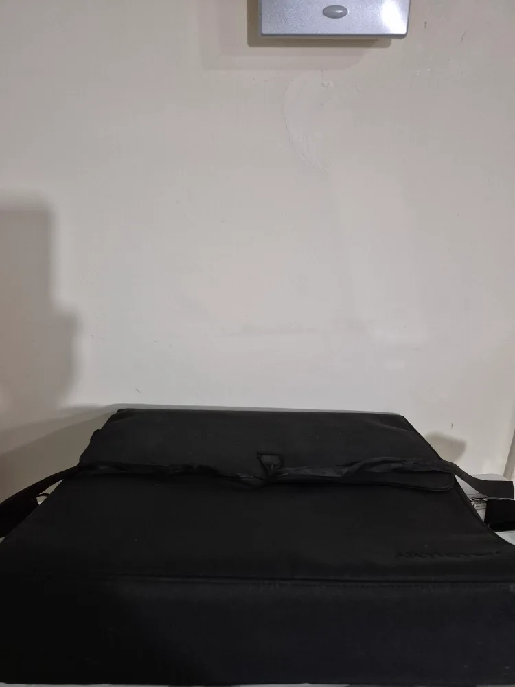 Artistry Black Shoulder Bag image indicator(6)