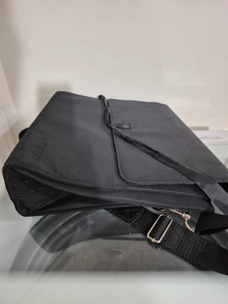 Artistry Black Shoulder Bag image indicator(7)