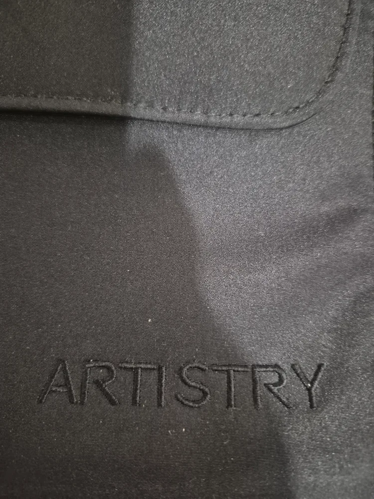 Artistry Black Shoulder Bag image indicator(8)