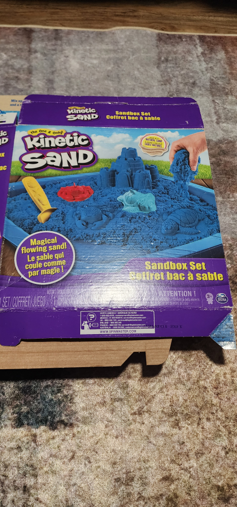 Kinetic Sand Sandbox Set