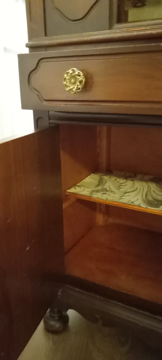 Antique Walnut & MahoganyChina Cabinet image indicator(4)