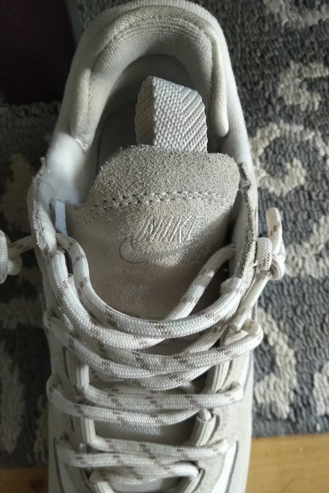 brand new!! Nike Air Force 1 Sculpt Cream Sneakers - Size 7 image indicator(6)