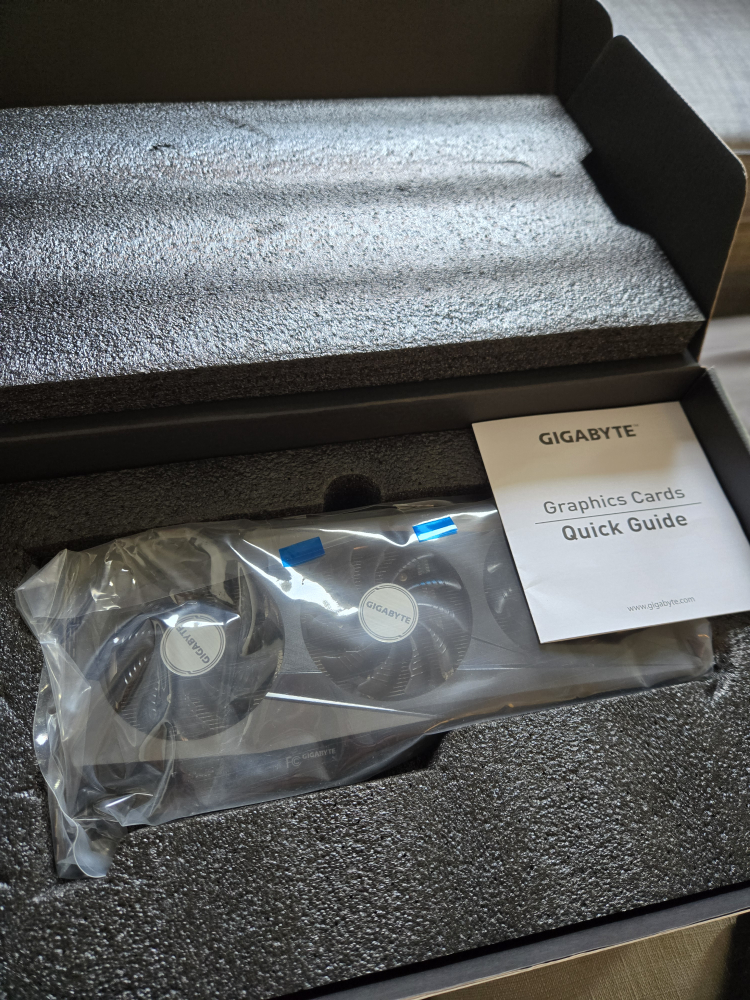 Mint RX 6500 XT Graphics Card - photo 3