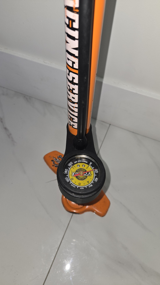 air Pump - photo 3