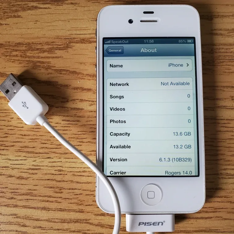 iPhone 4s white unlocked 16 GB image indicator(3)