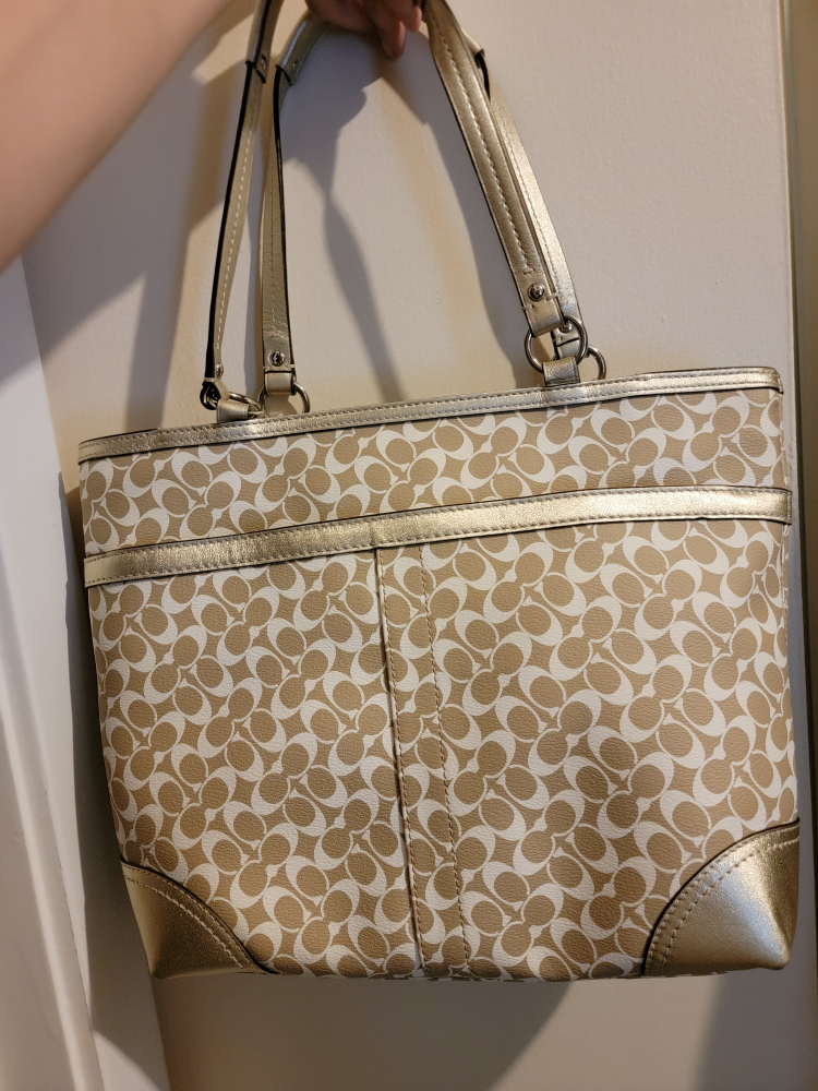 Coach Signature Tote Bag - Beige & Gold - photo 3