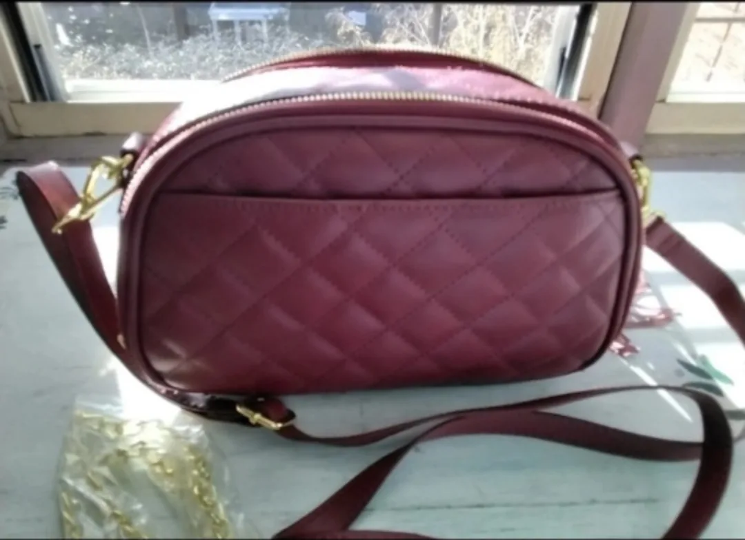 NEW! JOY & IMAN BURGUNDY LEATHER CROSSBODY BAG image indicator(3)