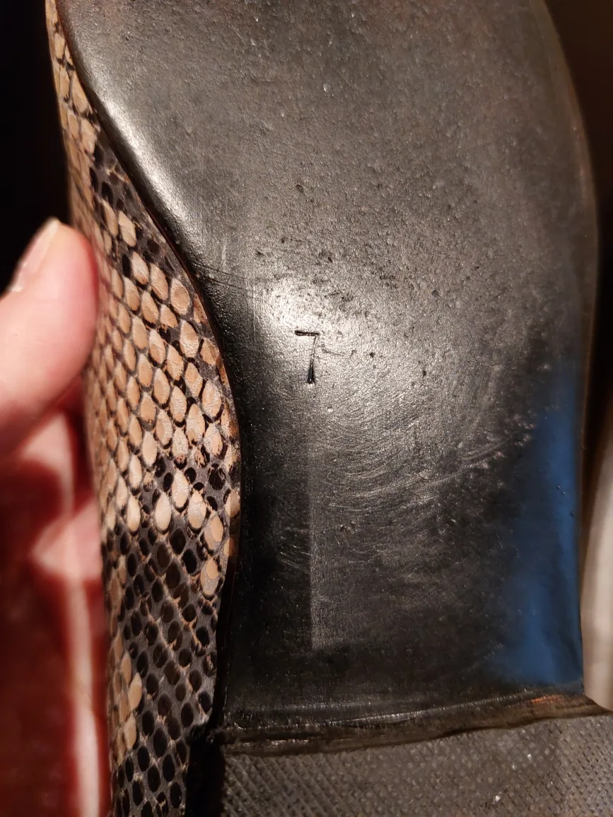 Botticelli Genuine Leather Ballet Flats - Size 7 image indicator(5)