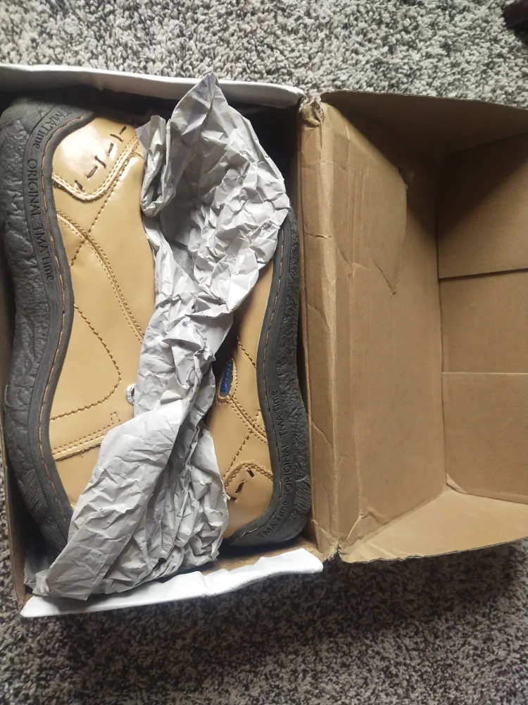 StumbleStuff Apricot Shoes with Box image indicator(4)