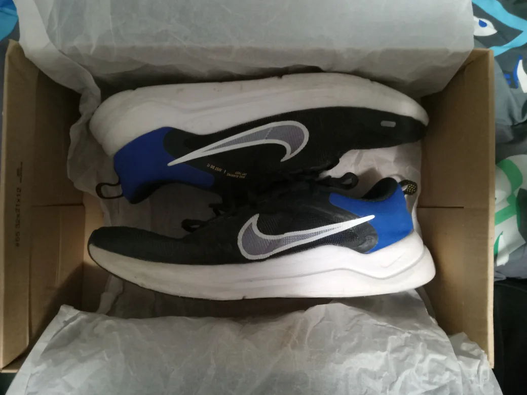 Nike Downshifter 12 Running Shoes - Size 11 thumbnail